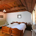 Vendégház Domacija Seruga Countryside 4*