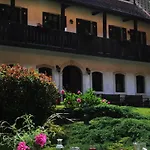 Domacija Seruga Countryside 4*