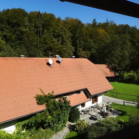 Gasthuis Domacija Seruga Countryside 4*