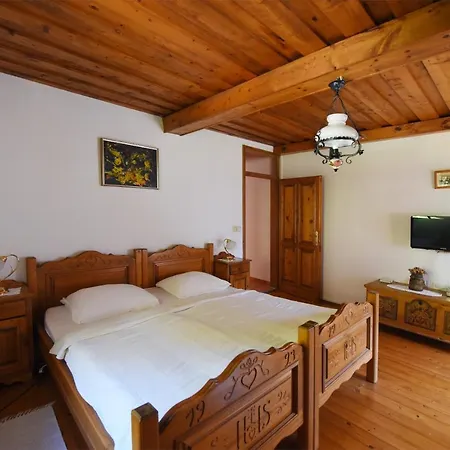 Domacija Seruga Countryside 4*