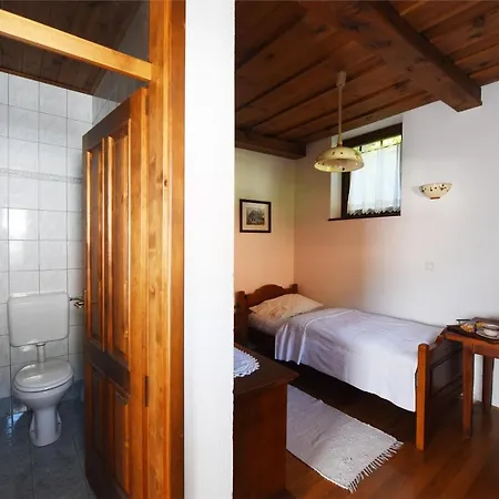 Domacija Seruga Countryside 4*