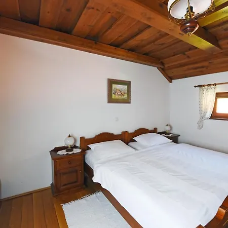 Domacija Seruga Countryside 4* Novo Mesto