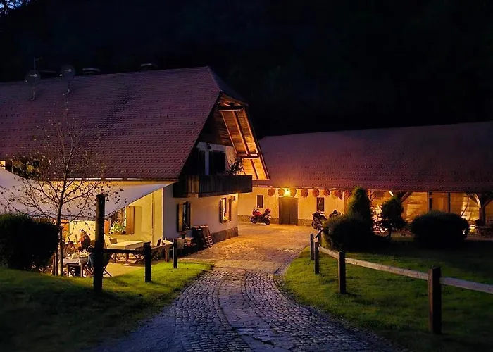 Domacija Seruga Countryside Affittacamere 4*